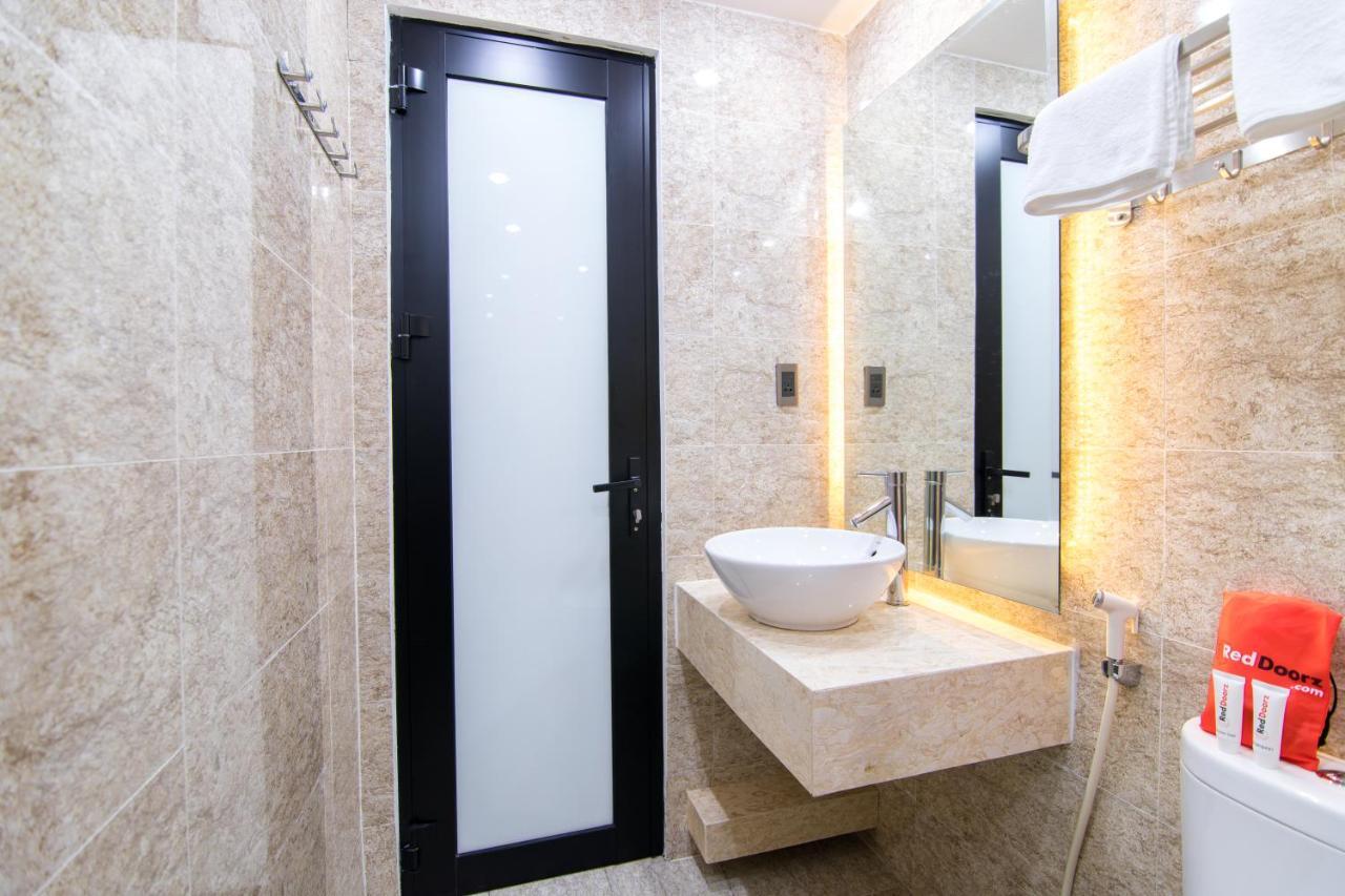 Reddoorz Plus @ Nguyen Trai Street Ho Chi Minh City Exterior photo