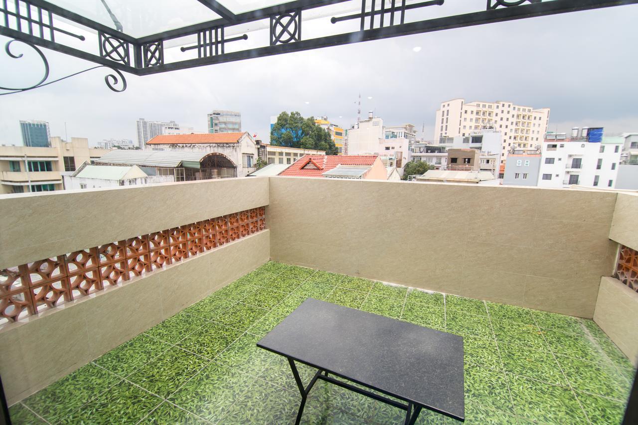 Reddoorz Plus @ Nguyen Trai Street Ho Chi Minh City Exterior photo