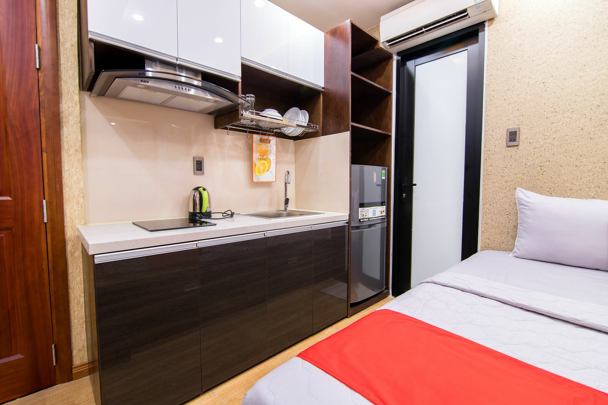 Reddoorz Plus @ Nguyen Trai Street Ho Chi Minh City Exterior photo