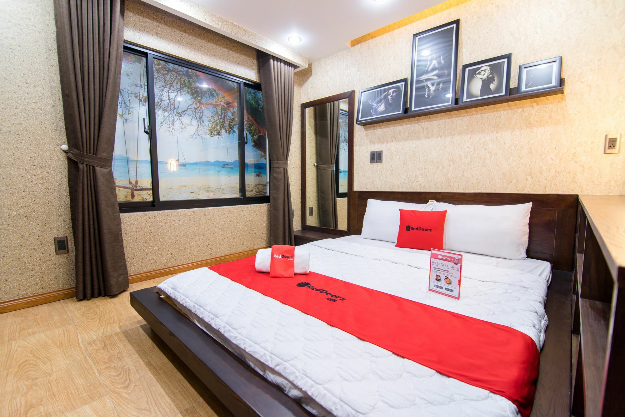 Reddoorz Plus @ Nguyen Trai Street Ho Chi Minh City Exterior photo