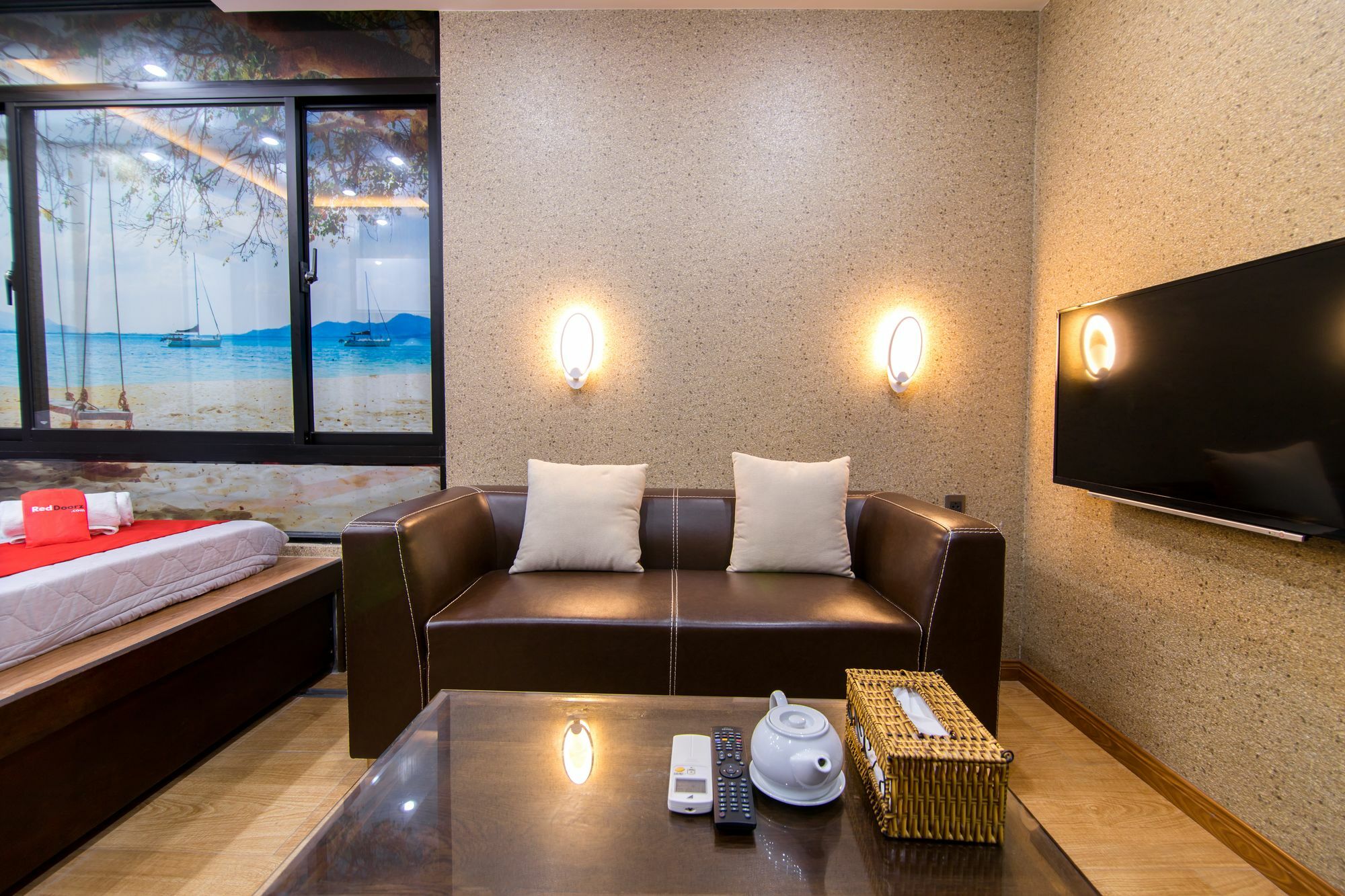 Reddoorz Plus @ Nguyen Trai Street Ho Chi Minh City Exterior photo